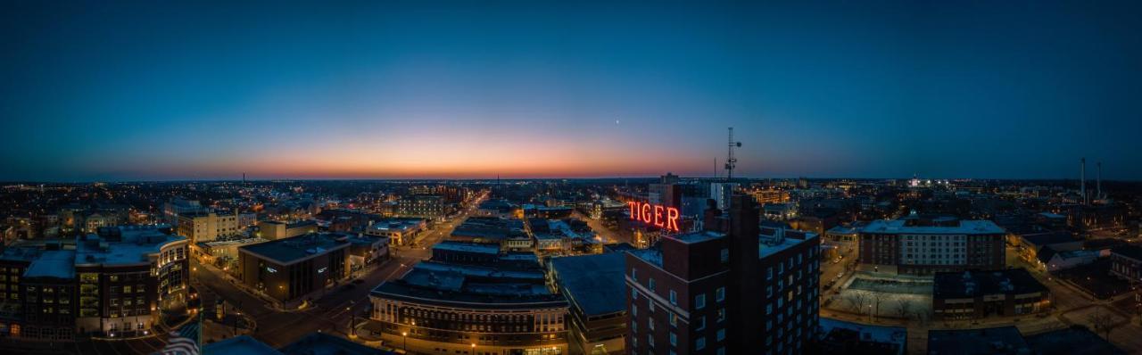 Voco The Tiger Hotel, Columbia, Mo By Ihg Exterior foto